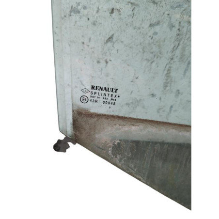 Vitre arriere droit RENAULT CLIO 2