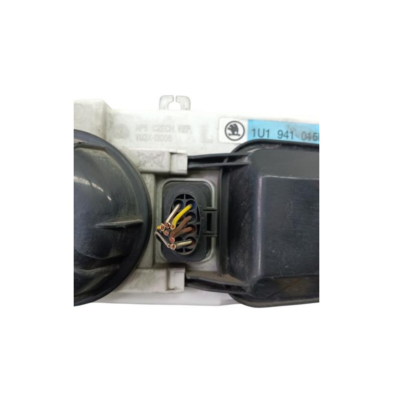 Optique avant principal gauche (feux)(phare) SKODA OCTAVIA 1 Photo n°1