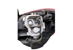 Feu arriere principal gauche (feux) ALFA ROMEO GIULIETTA 2 Photo n°1