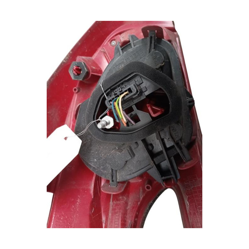 Feu arriere principal droit (feux) PEUGEOT 208 1 Photo n°1