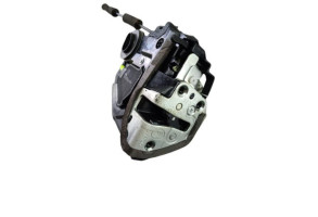 Serrure arriere gauche TOYOTA AVENSIS 3 Photo n°2