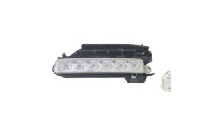 Feu diurne avant droit TOYOTA AYGO 2 Photo n°2