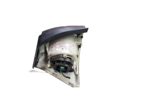 Feu arriere principal gauche (feux) VOLKSWAGEN GOLF 5 Photo n°3