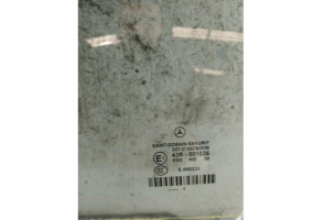 Vitre avant gauche MERCEDES CLASSE CLS 219 Photo n°2