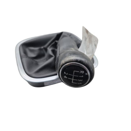 Pommeau de vitesses VOLKSWAGEN POLO 5