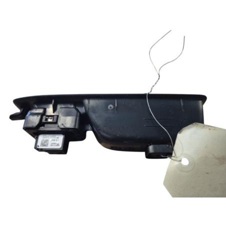 Interrupteur de leve vitre arriere droit RENAULT CLIO 5