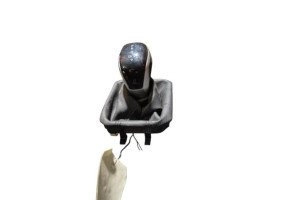 Pommeau de vitesses VOLKSWAGEN POLO 6 Photo n°2