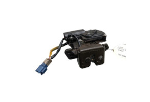 Serrure de hayon TOYOTA YARIS 2 Photo n°3