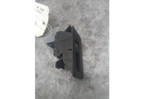 Interrupteur de leve vitre arriere droit VOLKSWAGEN TOURAN 2 Photo n°1