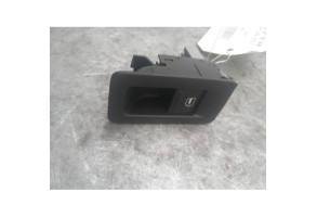 Interrupteur de leve vitre arriere droit VOLKSWAGEN TOURAN 2 Photo n°2