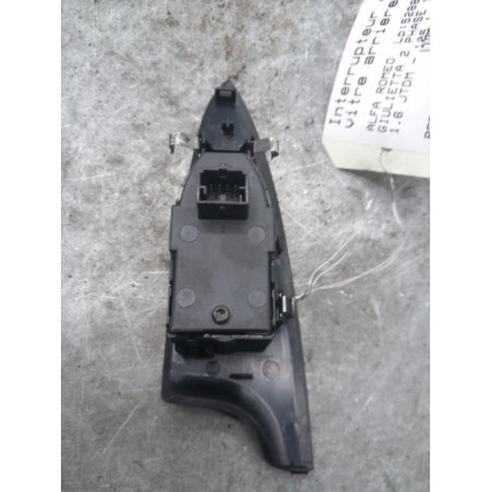 Interrupteur de leve vitre arriere droit ALFA ROMEO GIULIETTA 2