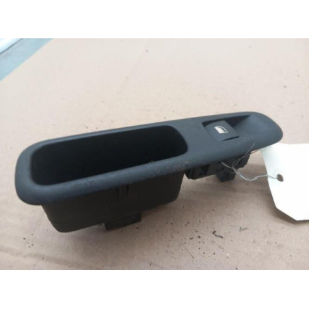 Interrupteur de leve vitre arriere droit PEUGEOT 3008 1