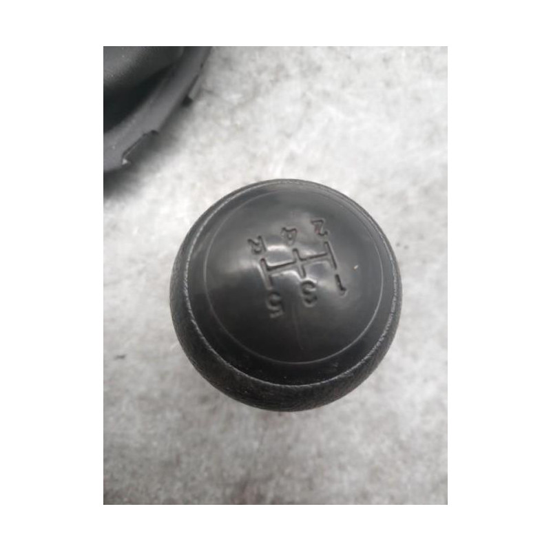 Pommeau de vitesses CITROEN C1 2 Photo n°1