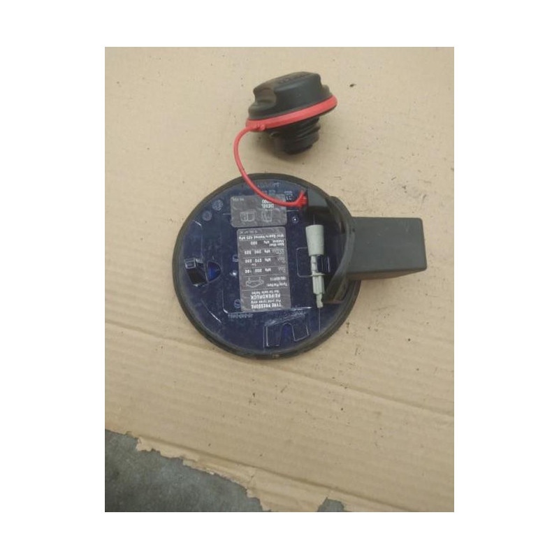 Trappe d'essence OPEL CORSA D Photo n°1