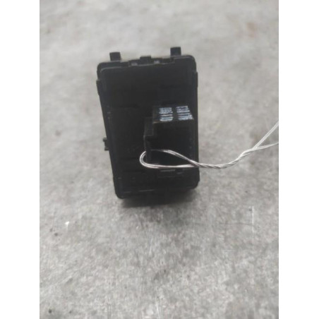 Interrupteur de leve vitre avant droit RENAULT MEGANE 3