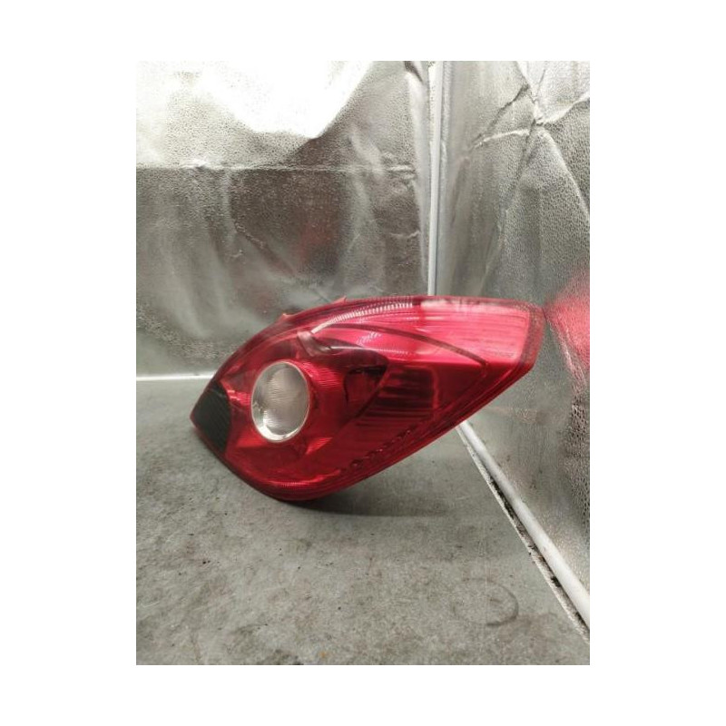Feu arriere principal droit (feux) OPEL CORSA D Photo n°1