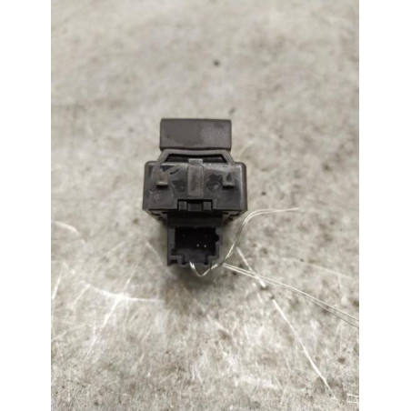 Interrupteur de leve vitre arriere gauche RENAULT CLIO 5