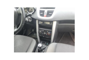 Sigle de calandre PEUGEOT 207 Photo n°13