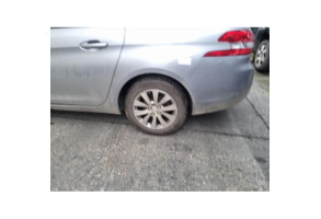 Feu arriere secondaire droit (feux) PEUGEOT 308 2 SW Photo n°19