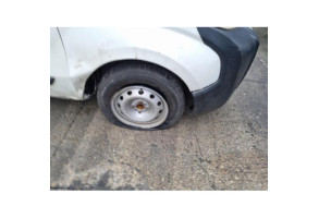 Serrure avant droit PEUGEOT BIPPER Photo n°10