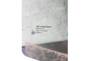 Vitre arriere droit KIA VENGA Photo n°1