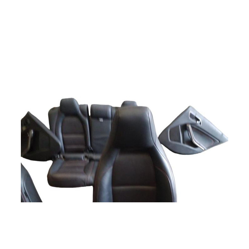 Interieur complet MERCEDES CLASSE A 176 Photo n°1