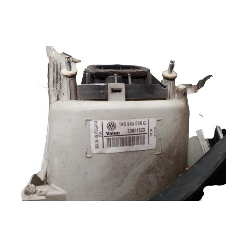 Feu arriere principal droit (feux) VOLKSWAGEN GOLF 5 Photo n°1