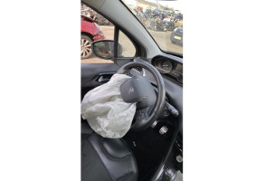 Interrupteur de leve vitre avant droit PEUGEOT 208 1 Photo n°5