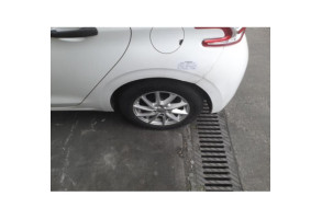 Moto ventilateur radiateur PEUGEOT 208 1 Photo n°9