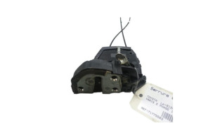 Serrure arriere droit TOYOTA YARIS 2 Photo n°3
