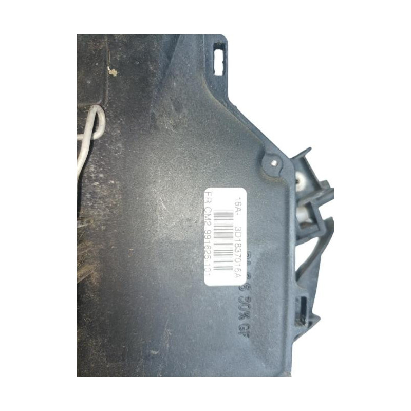 Serrure avant droit VOLKSWAGEN TOUAREG 1 Photo n°1