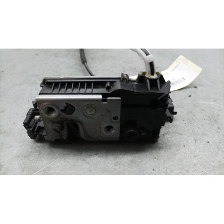 Serrure arriere droit PEUGEOT 208 1