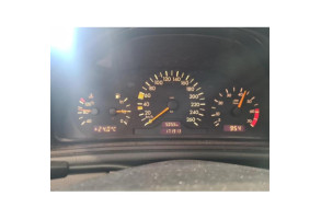 Trappe d'essence MERCEDES CLASSE CLK 208 Photo n°4