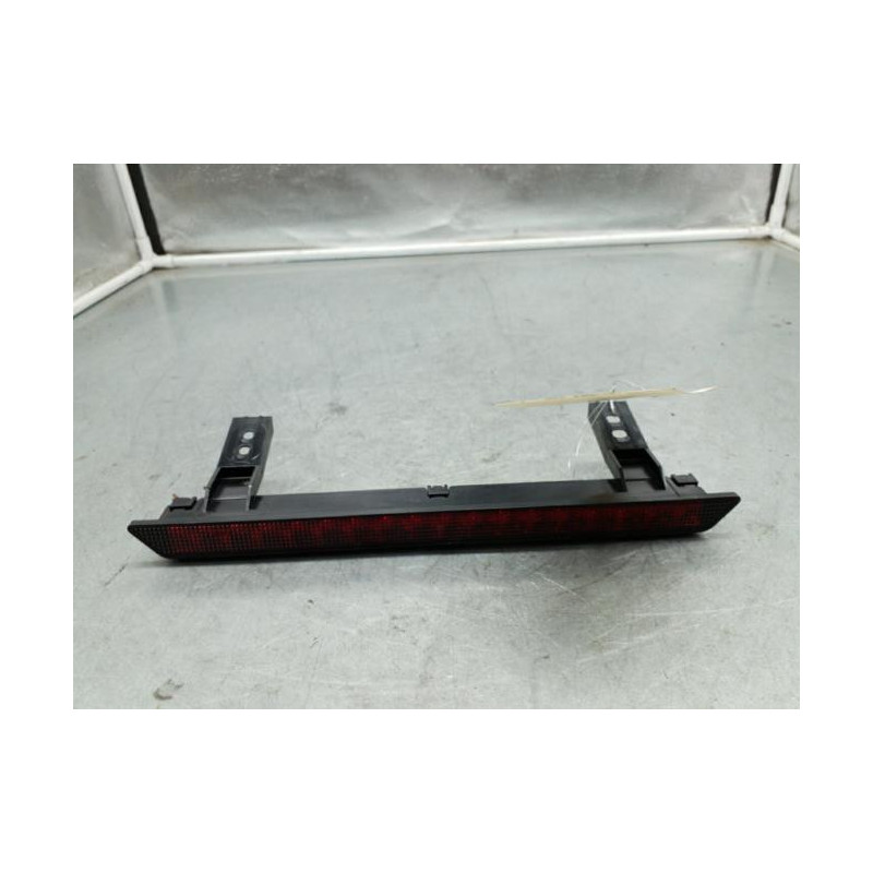 Feu arriere stop central SKODA FABIA 1 Photo n°1