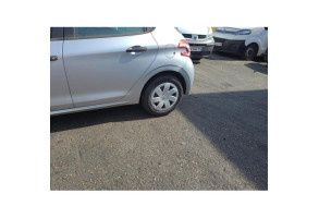 Leve vitre electrique avant gauche PEUGEOT 208 1 Photo n°18