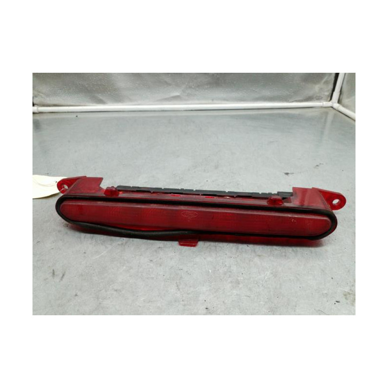 Feu arriere stop central FORD FOCUS 2 Photo n°1