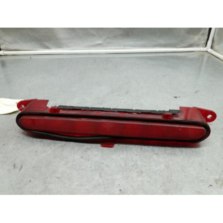 Feu arriere stop central FORD FOCUS 2