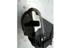 Serrure arriere gauche TOYOTA YARIS 2 Photo n°1