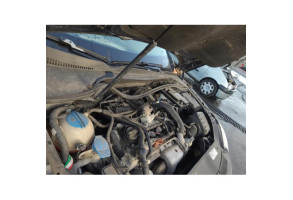 Pare boue avant droit VOLKSWAGEN EOS Photo n°4