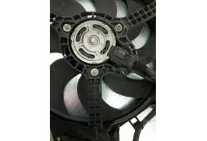 Moto ventilateur radiateur OPEL CORSA D Photo n°3