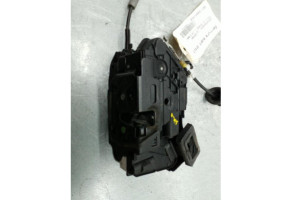 Serrure avant droit VOLKSWAGEN POLO 5 Photo n°1