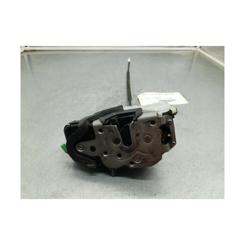 Serrure avant gauche OPEL ASTRA J Photo n°1