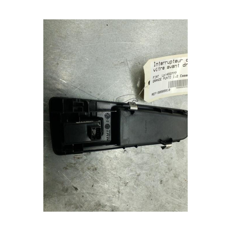 Interrupteur de leve vitre avant droit FIAT GRANDE PUNTO Photo n°1