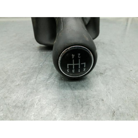 Pommeau de vitesses VOLKSWAGEN POLO 4