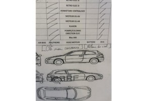 Feu arriere secondaire gauche (feux) RENAULT CLIO 4 Photo n°13