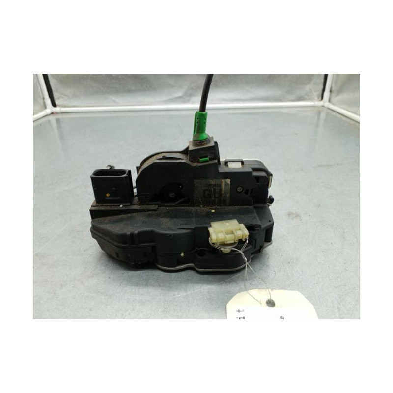 Serrure arriere droit OPEL ASTRA J Photo n°1