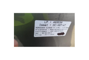 Feu arriere stop central MERCEDES CLASSE A 176 Photo n°6