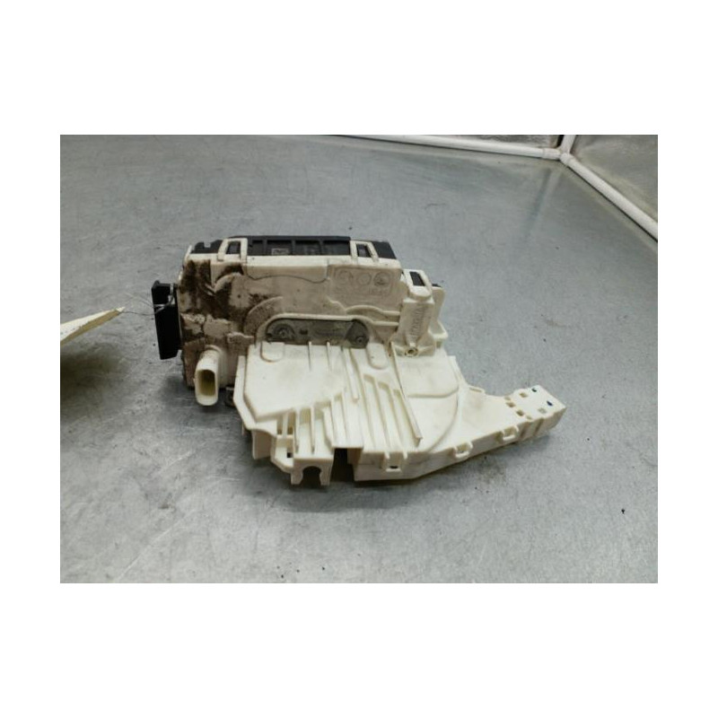 Serrure arriere gauche MERCEDES CLASSE A 176 Photo n°1