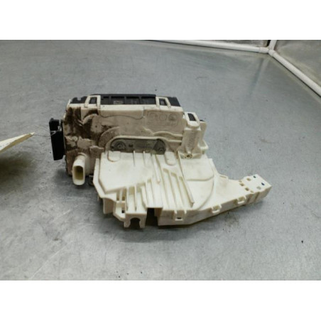 Serrure arriere gauche MERCEDES CLASSE A 176