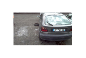 Retroviseur gauche RENAULT MEGANE 1 Photo n°8